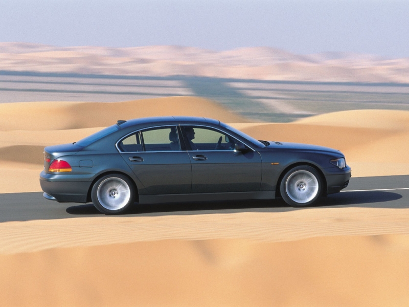 BMW7023