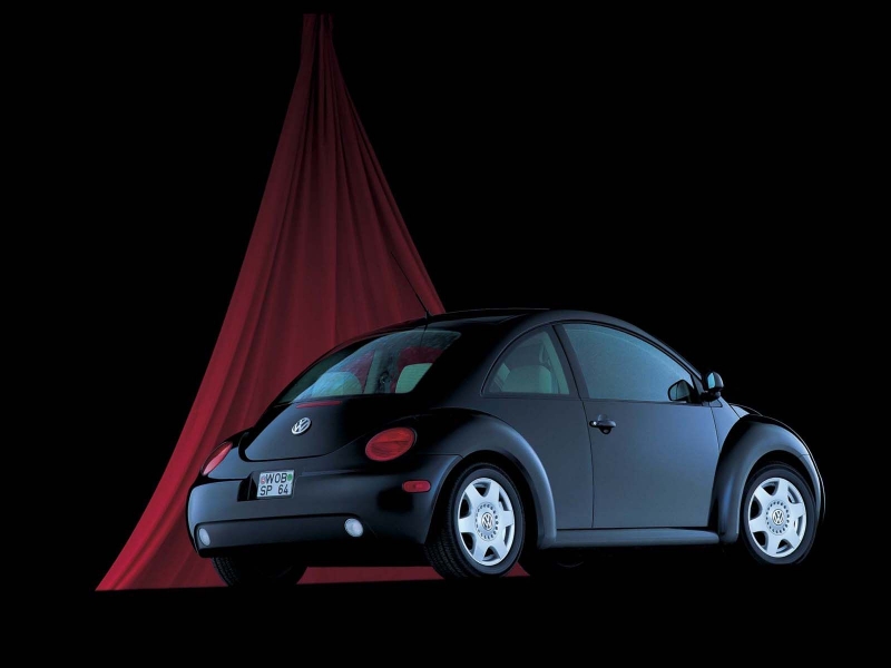 Volkswagen-New-Beetle-013