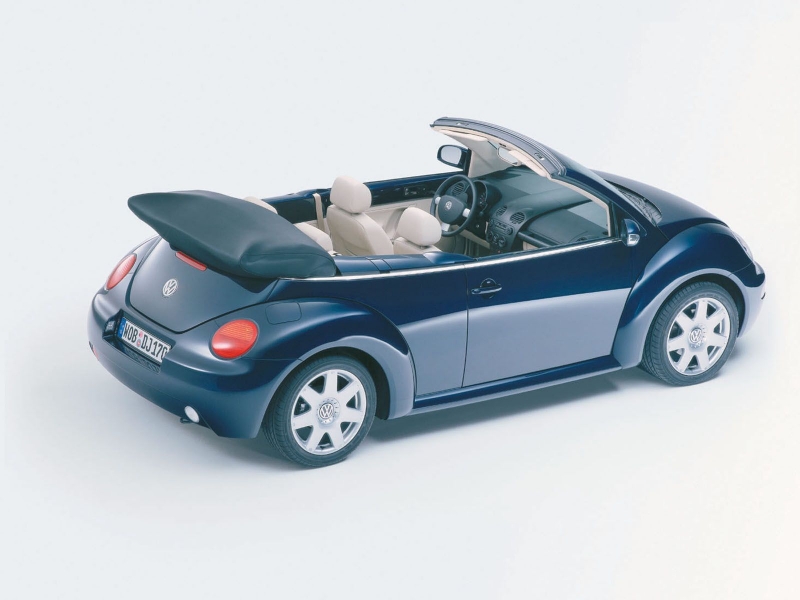 Volkswagen-New-Beetle-034