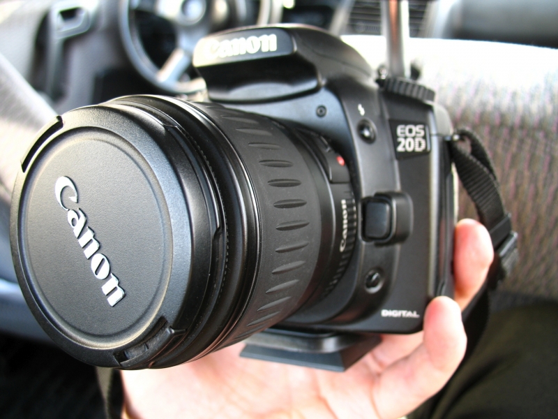 Canon EOS-20D.    2006  